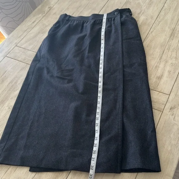 Escada Vintage Wrap Wool Midi Charcoal Gray Skirt Medium Weight Size 40(M/L) - Picture 11 of 11